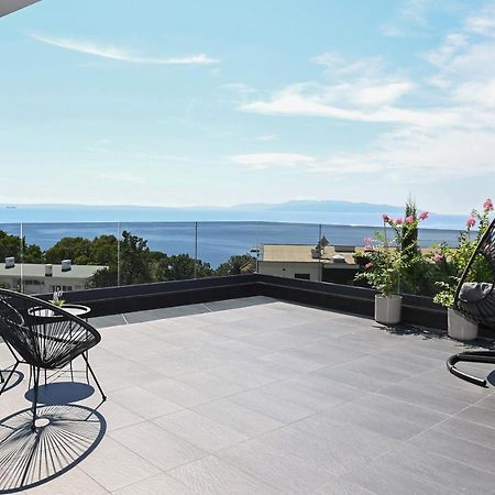 Sea View Deluxe Apartment Rijeka Exterior photo