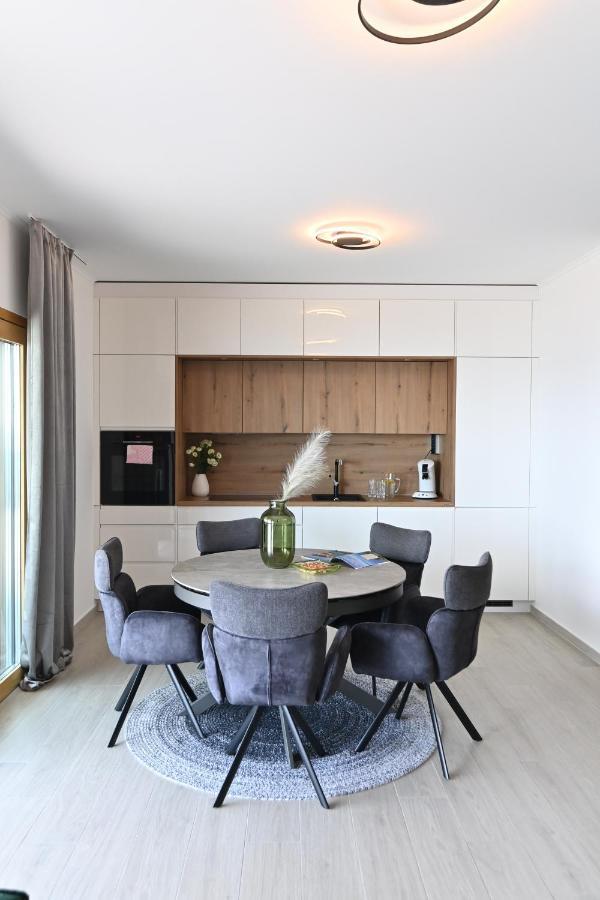 Sea View Deluxe Apartment Rijeka Exterior photo